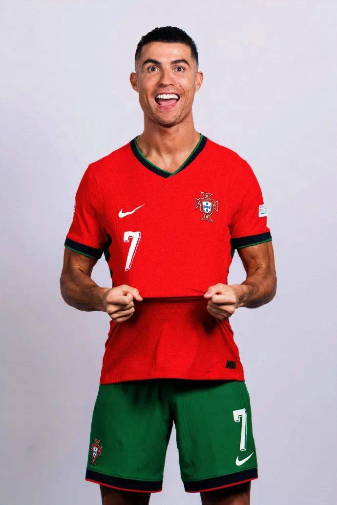 金珍洙：徐正源把成都队打造得非常好，他们前场球员能力很强（金珍洙盛赞徐正源：成都队打造出色，前场实力强劲）