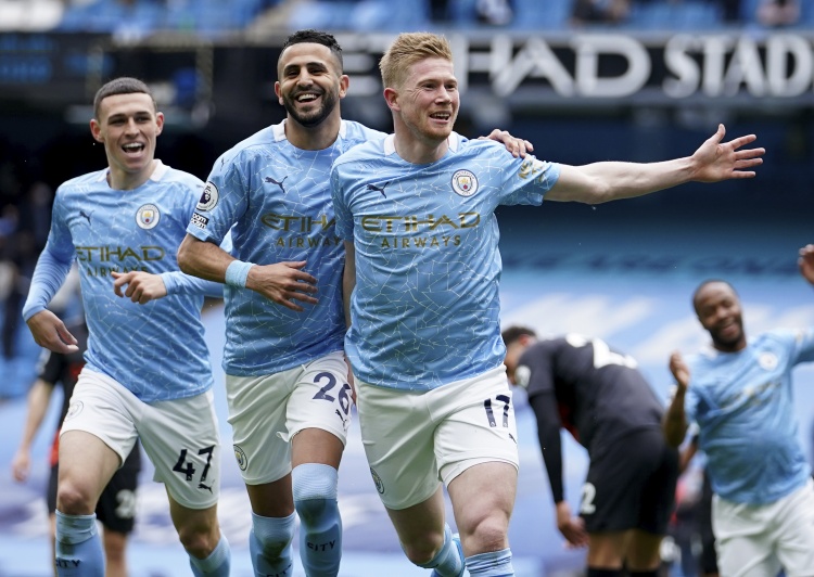 皇马回应配图失误：向埃尔切和A席道歉，对这一切深表遗憾（皇马就配图失误发声：向埃尔切和A席致歉，深表遗憾）