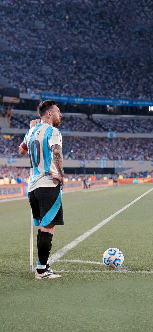 温哥华白浪公布下赛季阵容：已行使合同选项，与穆勒续约一年（温哥华白浪官宣新赛季名单：执行合同选项，穆勒续约一年）