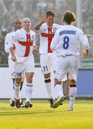 F1卡塔尔冲刺赛：皮亚斯特里夺冠！诺里斯第3，维斯塔潘第4（F1卡塔尔冲刺赛：皮亚斯特里称雄，诺里斯第三，维斯塔潘第四）