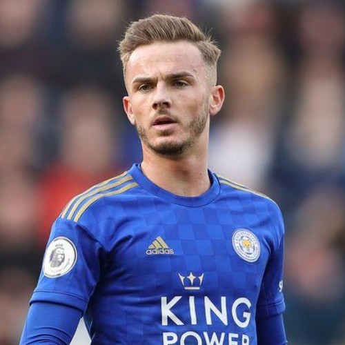 新援阿里亚斯参加了狼队在西班牙的首堂训练课！🇨🇴（阿里亚斯亮相狼队西班牙首训！🇨🇴）