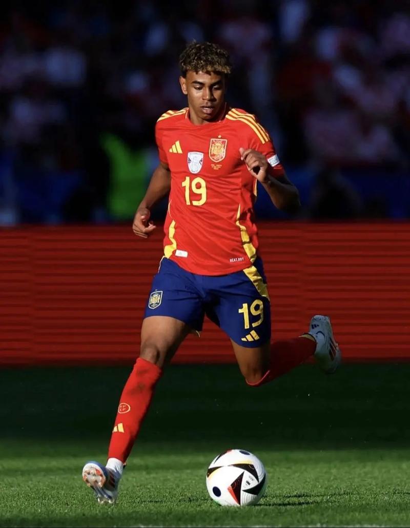 德科：拉什福德在曼联过得不容易，他选择巴萨是为了赢得冠军（德科：拉什福德在曼联不顺，为追逐冠军决定投巴萨）