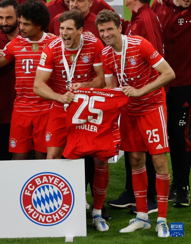 NBA官方新秀榜：克尼佩尔&弗拉格继续稳居前二